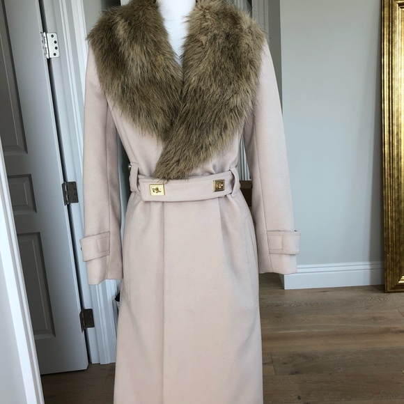 Coat - Picture 2 of 8